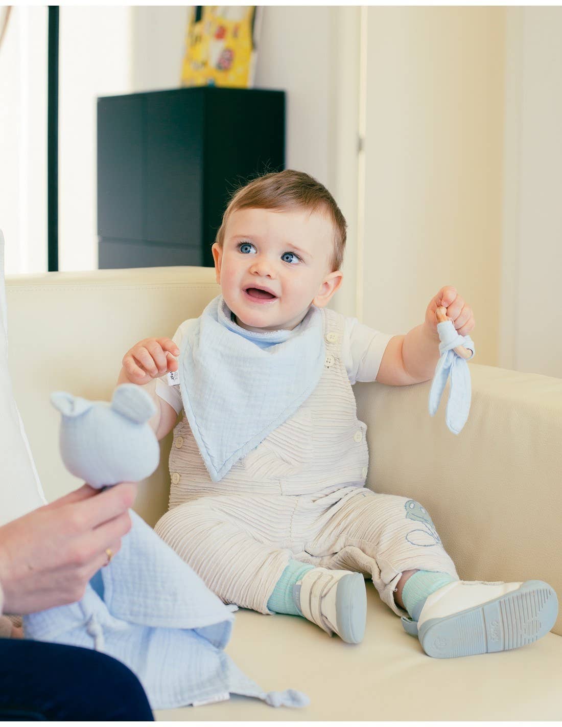 Set med snuttefilt, bandana och bitring i muslin från Interbaby